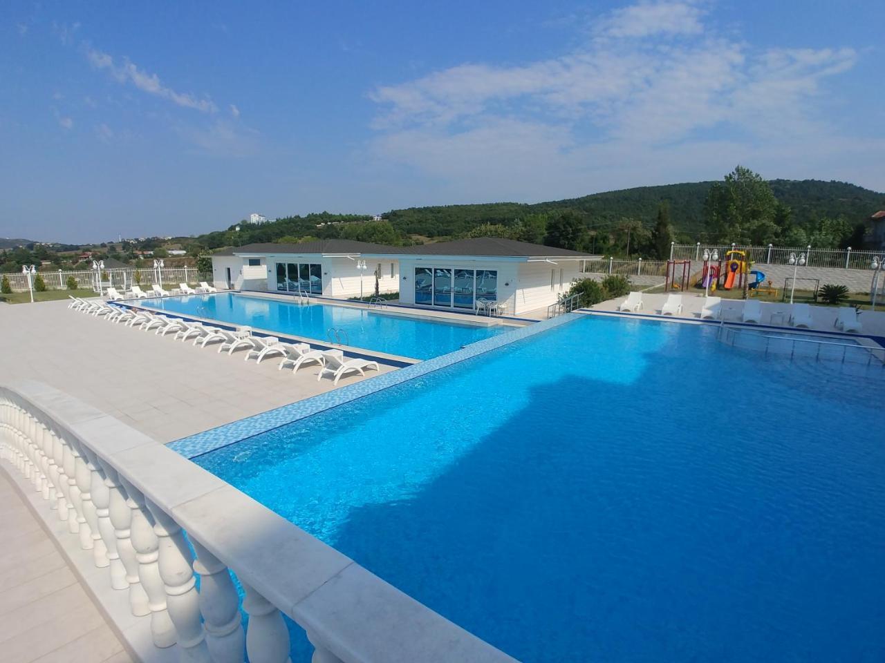 Mourouj Gloria White Palace Hotel & Spa Yalova  Exterior photo